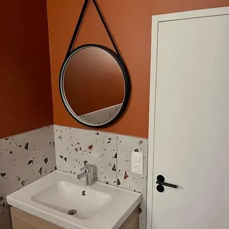 T3 - Face A La Apartment